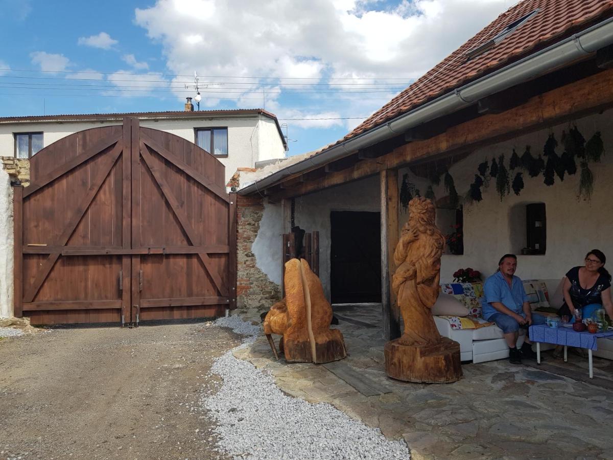Ubytovani Agnes Jaronice Exterior foto